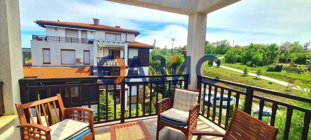 Продава се Двустаен апартамент в Созопол - 63 кв.м за 1707 €/кв.м - Снимка #11