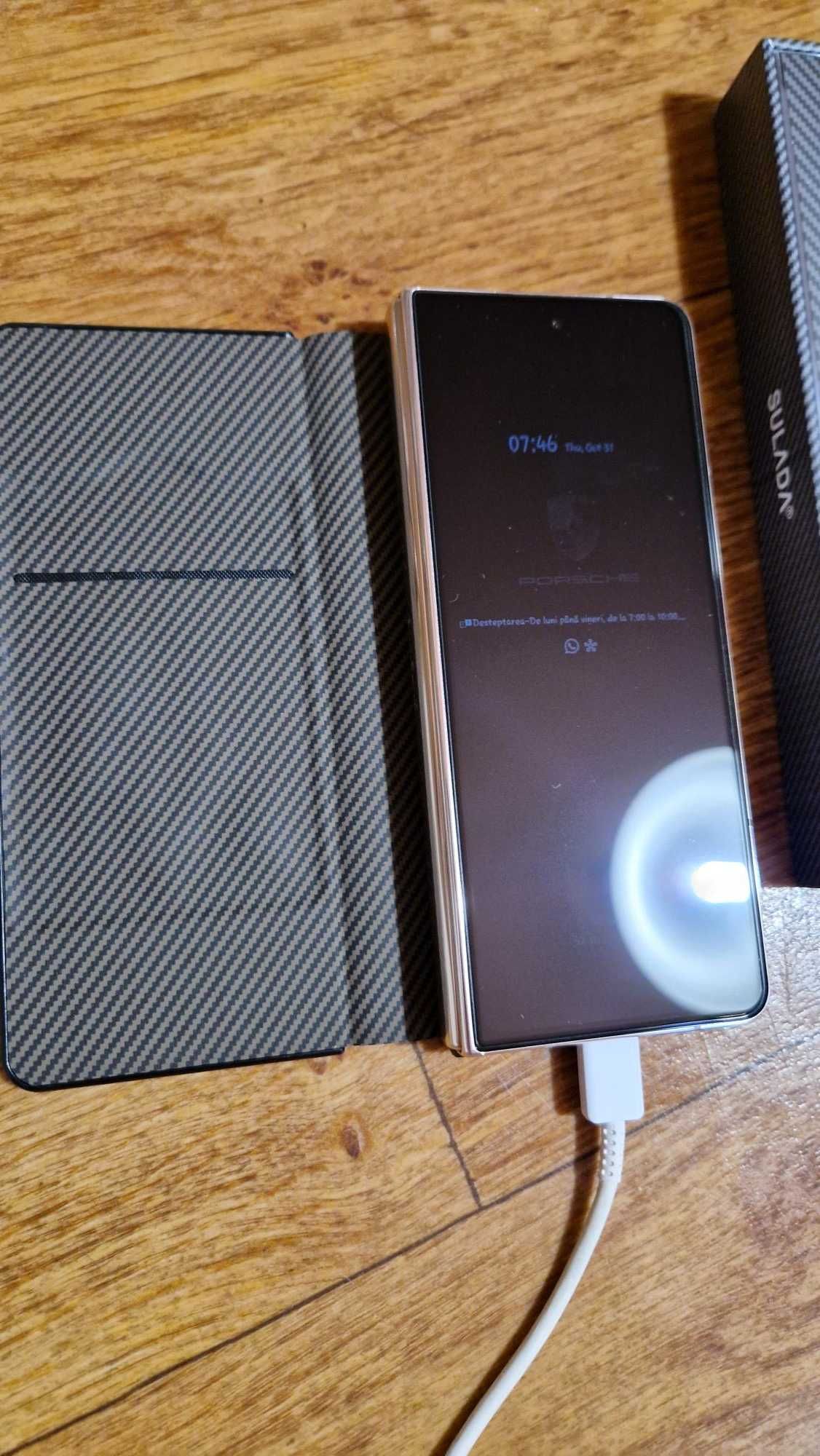 Husa Galaxy Fold4 magnetică mată din fibră de carbon,protectie balama