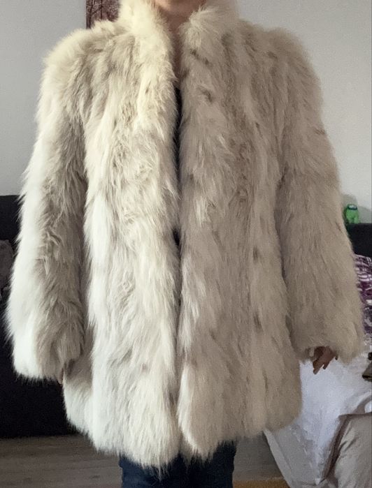 Vand haina de blana naturala