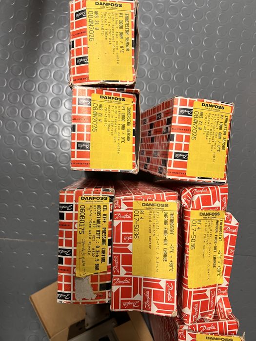Подарявам машинни части Danfos