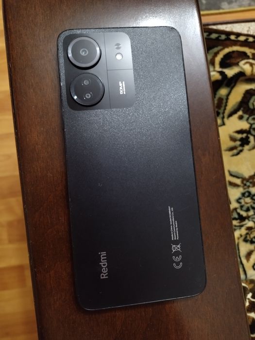 Vând Nokia G50 5G și Redmi 13C 4G