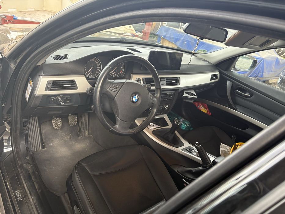 BMW Seria 3 Touring E91 LCI 318i • 2009 • Benzină