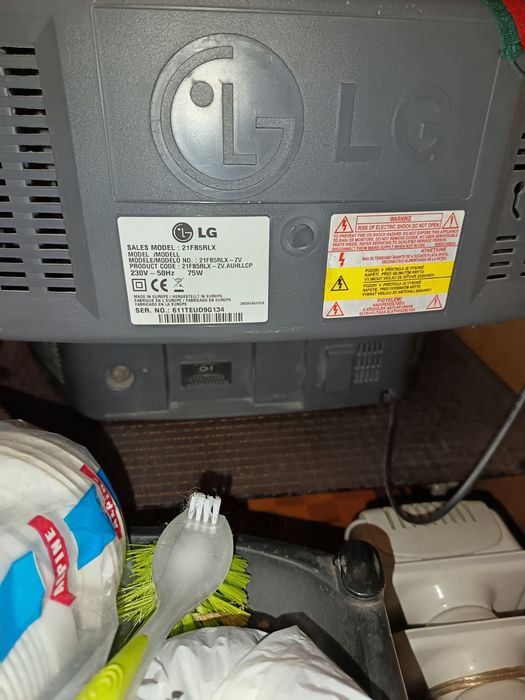 Телевизор LG Flatron 21 инча