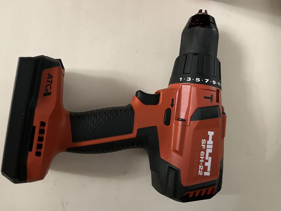 Шуруповерт Hilti