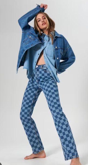 Прави дънки с принт в два нюанса синьо – Sinsay