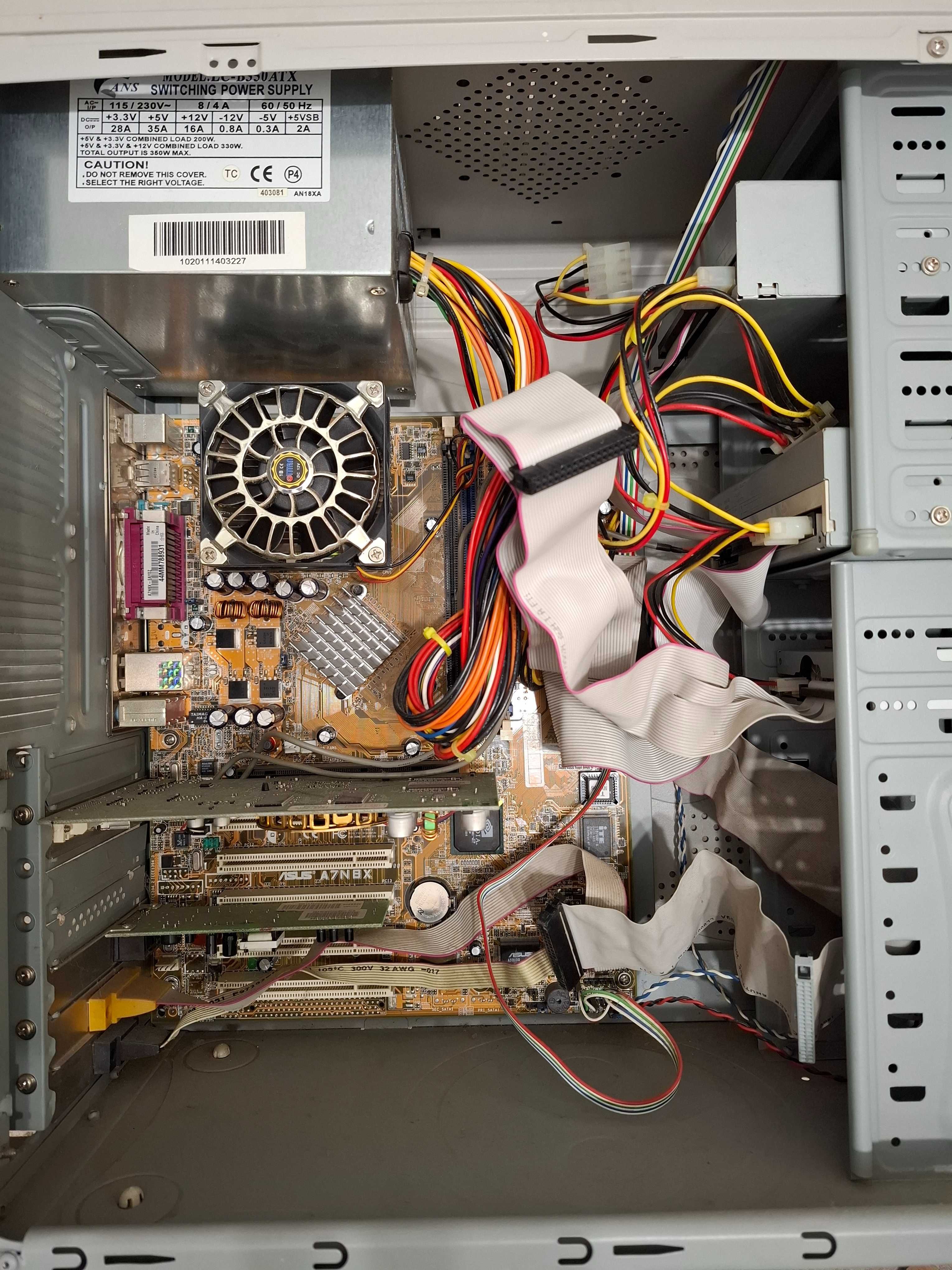 Vand PC vechi AMD Athlon XP 1GB DDR1 nVidia FX5200 monitor CRT 15.4"