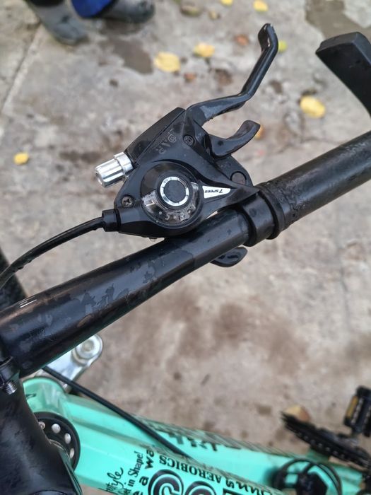 Продам велосипед требуется ремонт  не большой