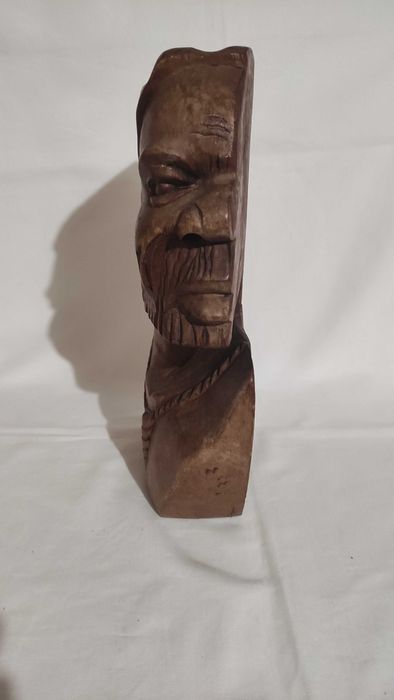 Дърворезба - масивен бюст на африканец