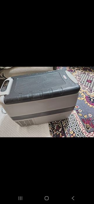 Frigider auto 12/24 v (conectare la bricheta)