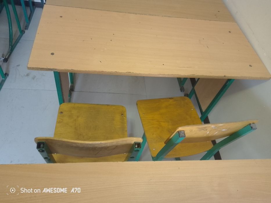 Arzon narxda parta va stullar sotiladi