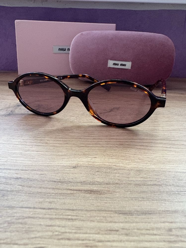 Слънчеви очила Miu Miu
