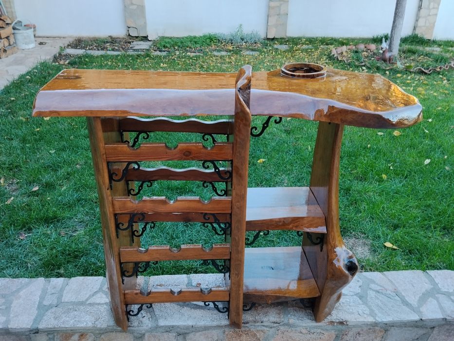 Продавам винарна