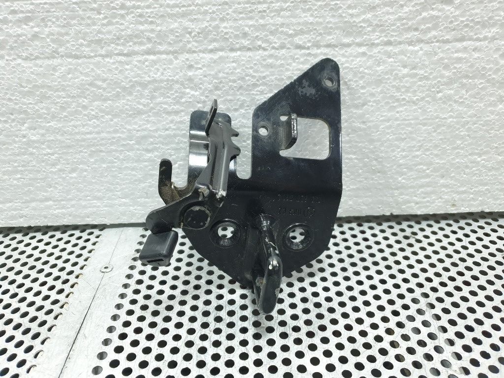 Mecanism deschidere haion  SKODA OCTAVIA 1Z3 2004 - 2013 1.9 TDI BJB, BKC, BLS, BXE 1Z0827511C