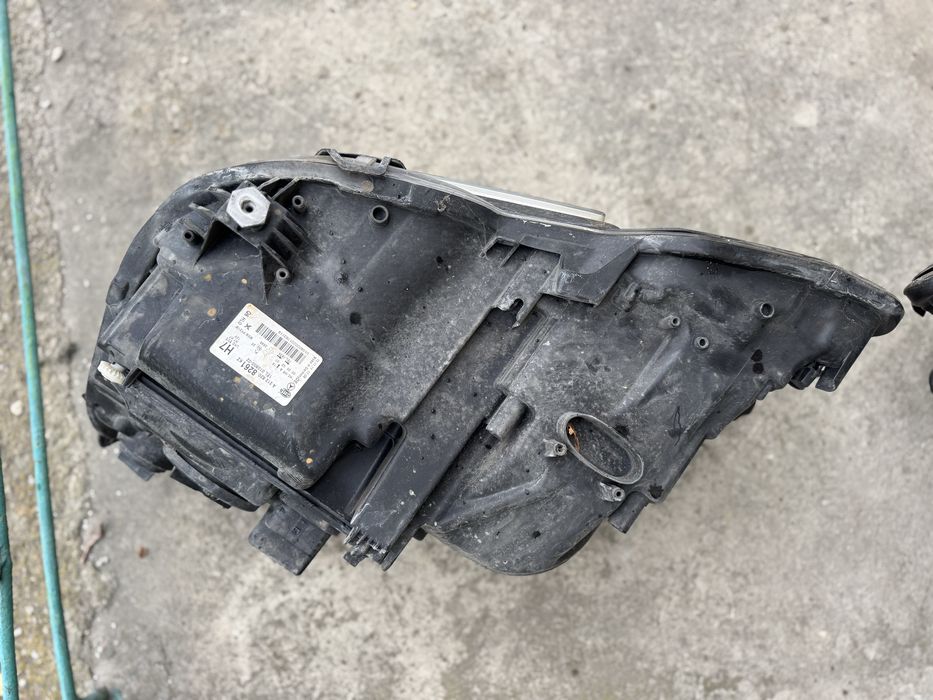 Фарове ляв и десен за Мерцедес Е класа W212 без ксенон