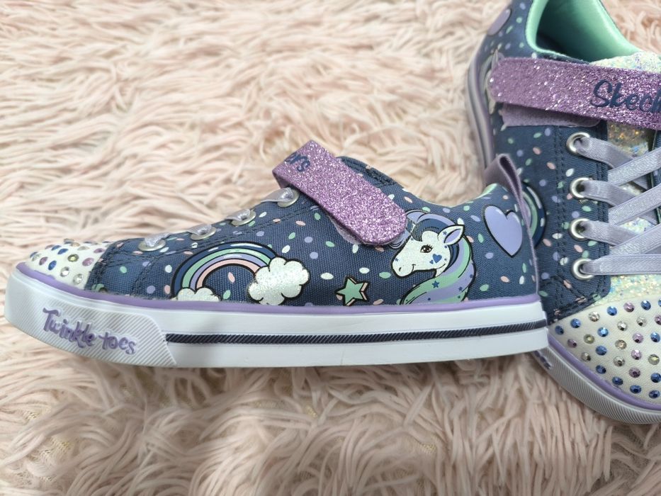 Детски нови кецове  Skechers