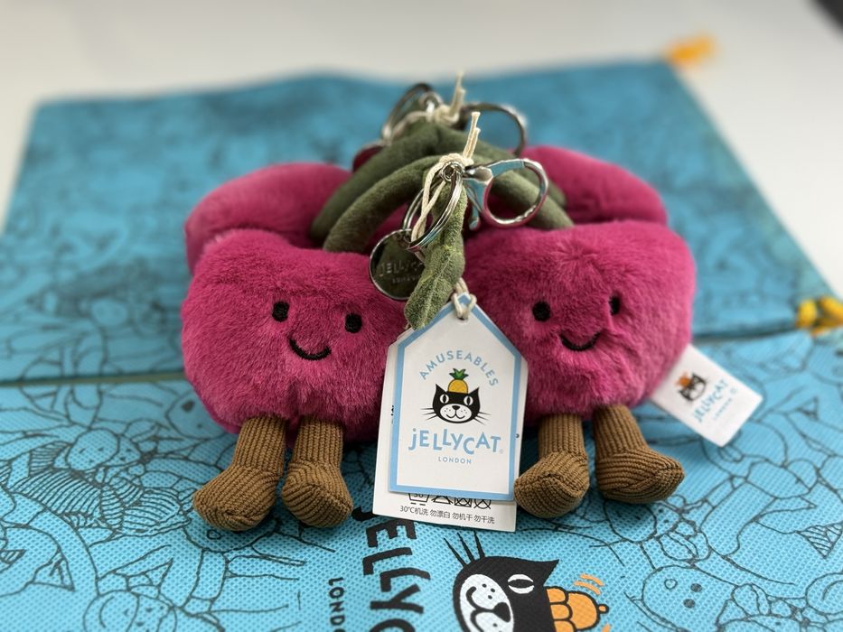 Jellycat / Джеликет ключодържател - Amuseables Cherries