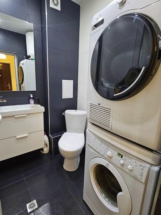 Дава се под наем Тристаен апартамент в София, Витоша - 98 кв.м за 899 € - Снимка #7