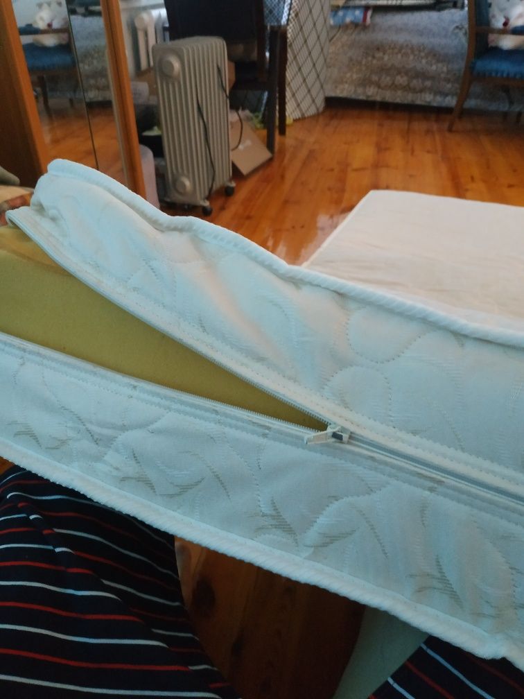 Продам матрас б/у