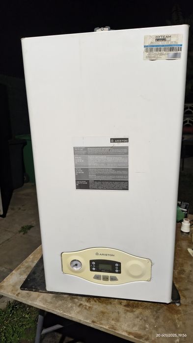 Centrala pe gaz Ariston