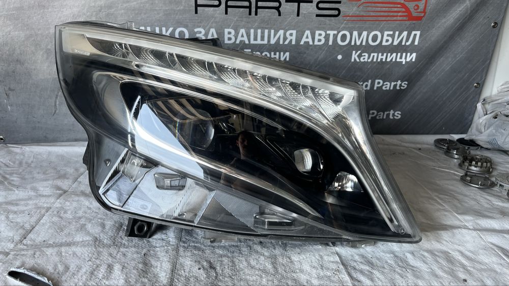 2 броя Десен фар Mercedes Vito 2016-