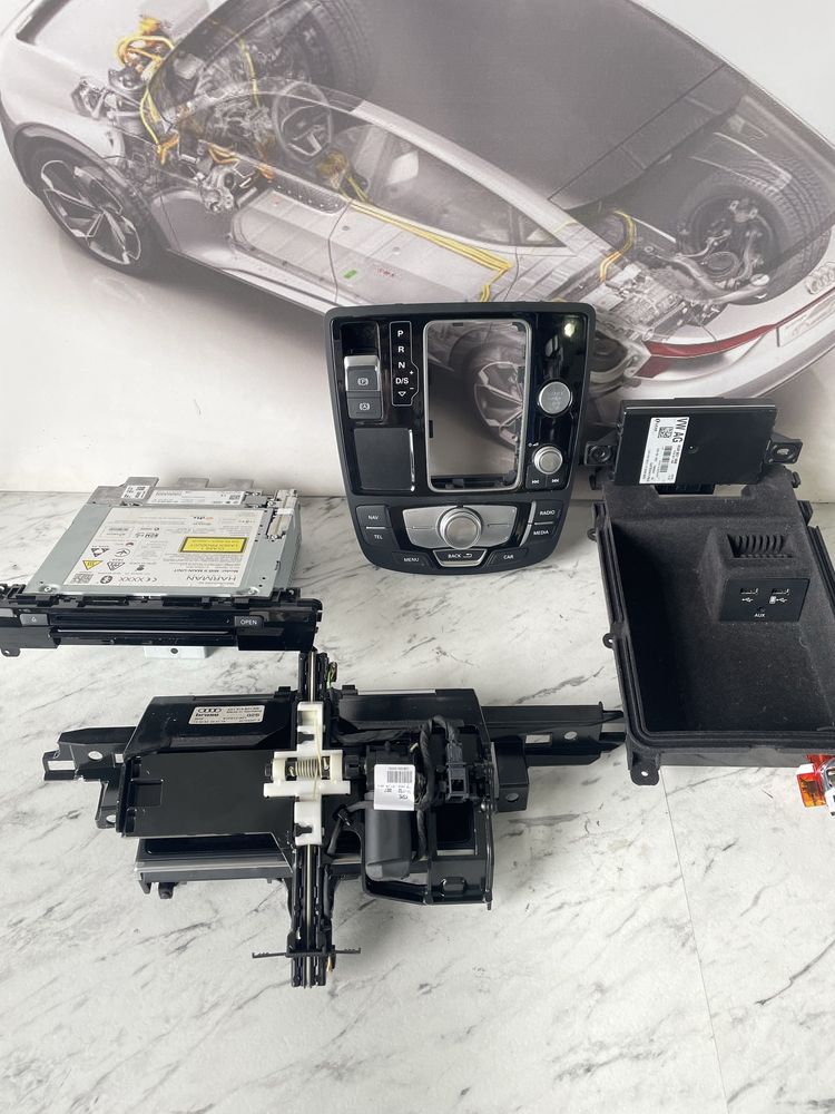 Dezmembrez Audi A6 C7 CRT 272 cai facelift motor bose