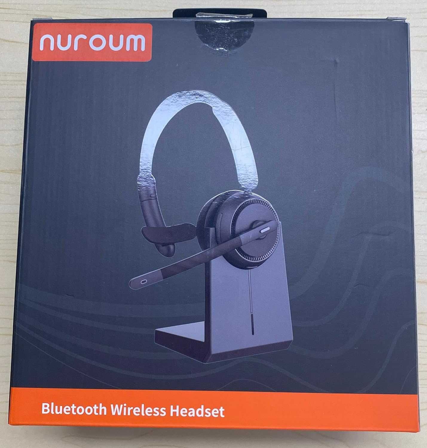 Nuroum  Bluetooth безжични слушалки с микрофон със стойка за зареждане