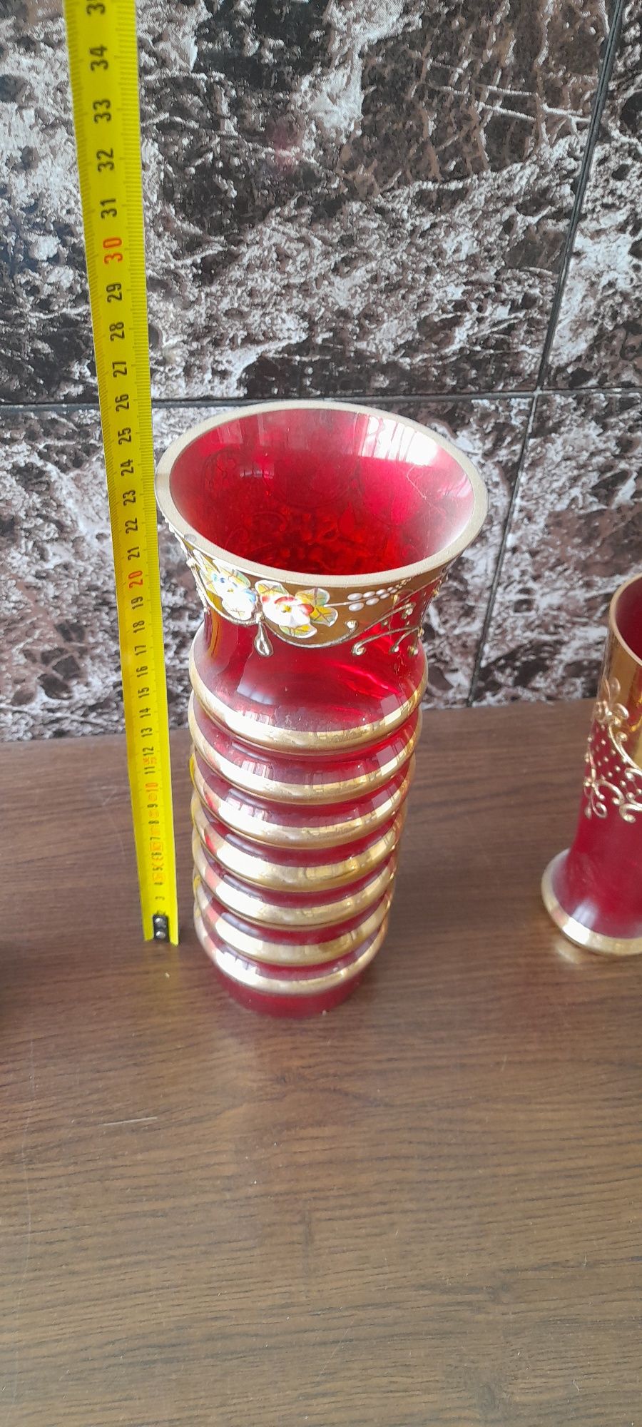 Стари Вази от цветно стъкло