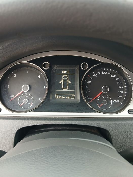 Se vinde Volkswagen Passat B7