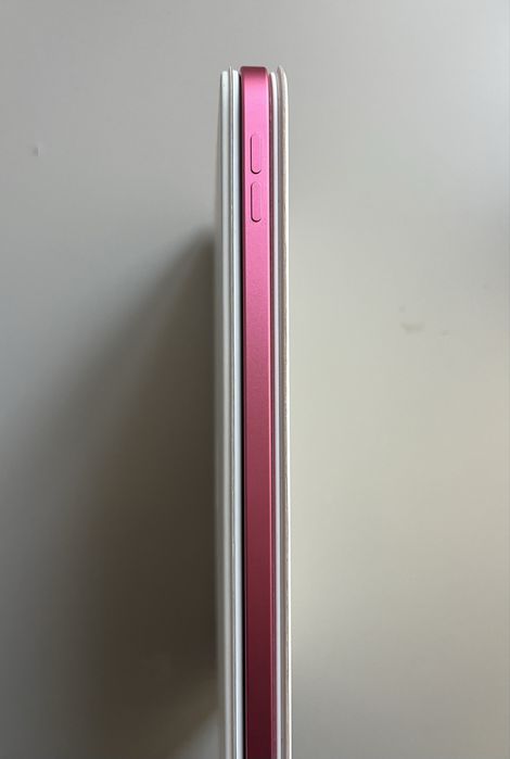iPad 10th, 10,9" 256GB Wi-Fi Pink + калъф с клавиатура Apple Magic