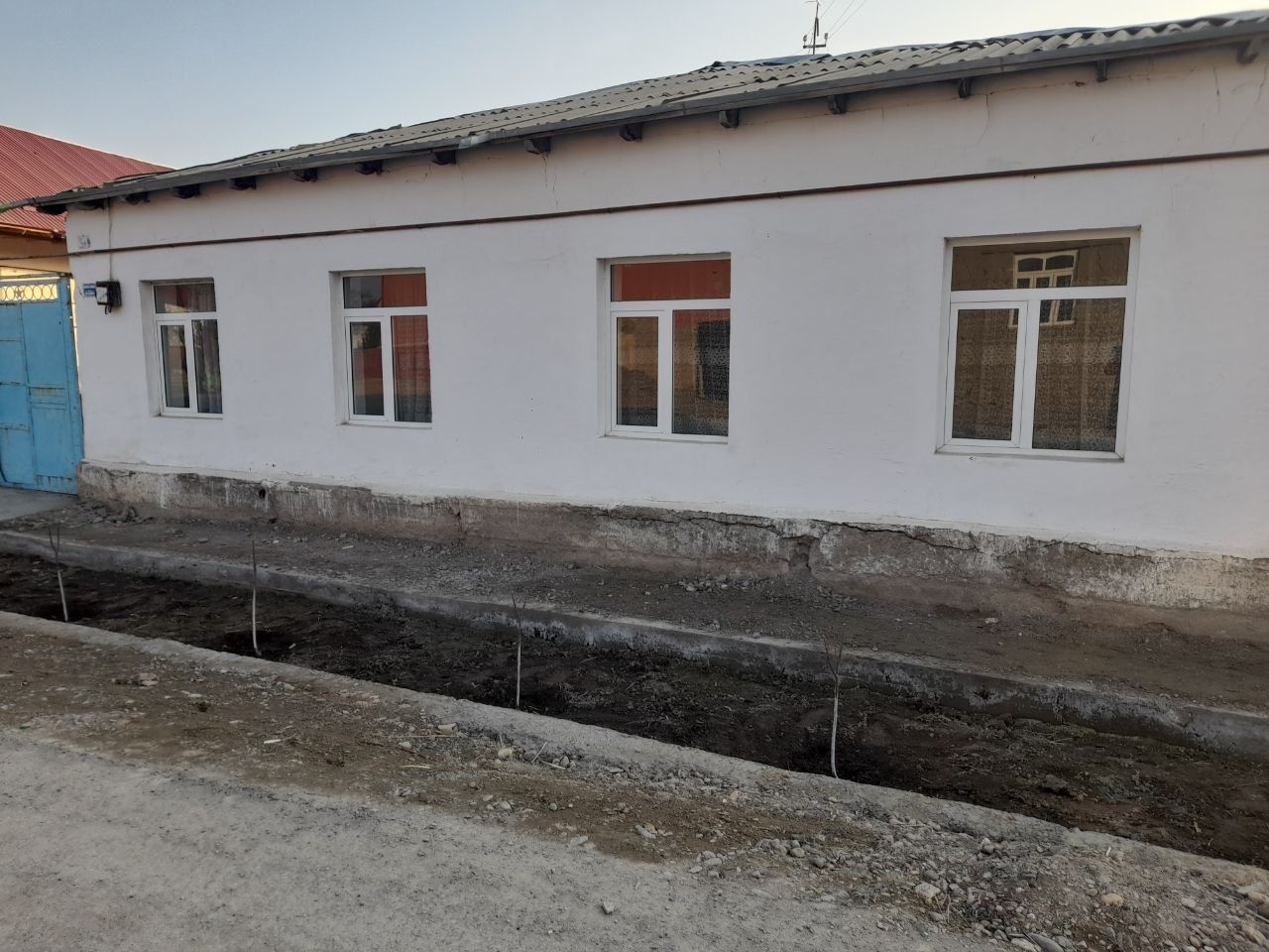Канимех тумани Навруз МФЙ Б.жырау кучаси 31 уй сотилади