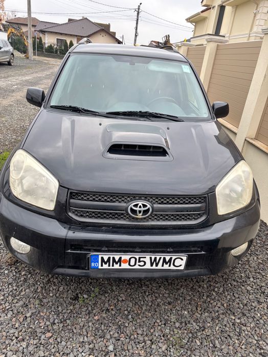 Vând Toyota RAV-4