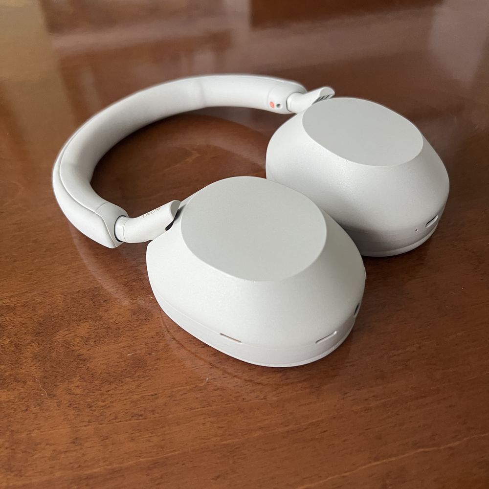 Casti wireless Sony WH-1000XM5