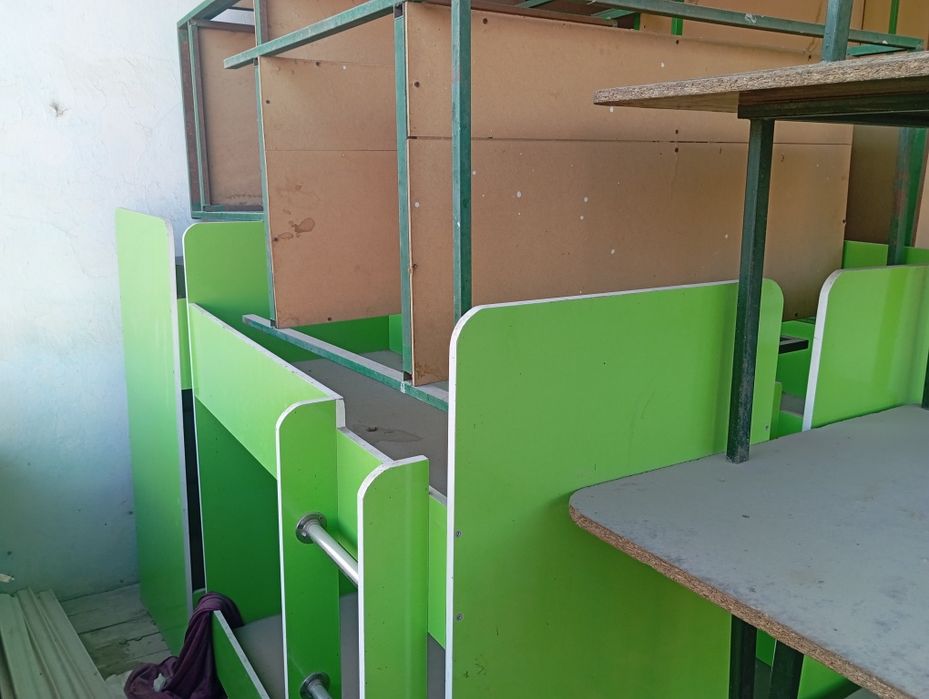 Bogʻcha mebellari hammasi bor shkaf,divan,martabalari bilan