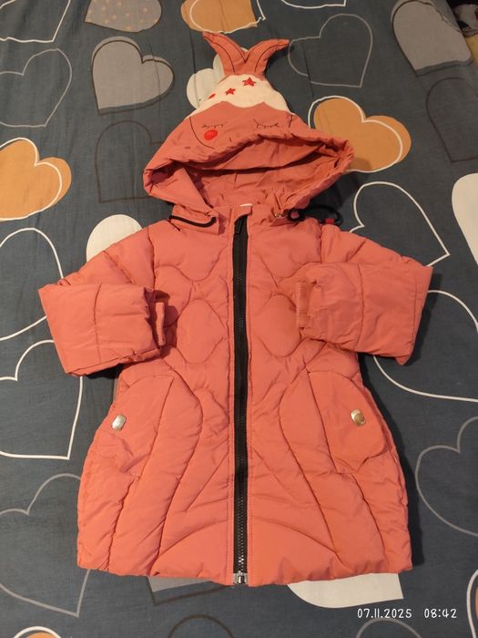 Продается детская курточка для девочки 4-6 лет