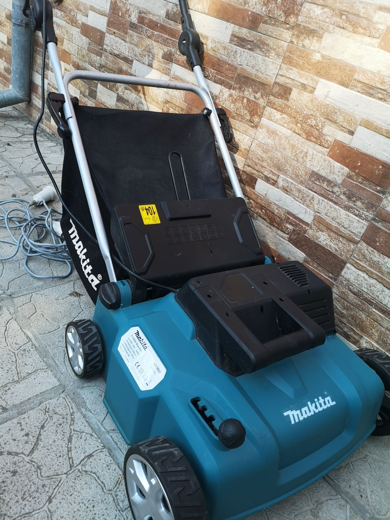 Айратор Makita UV3600  1800WAT 360mm