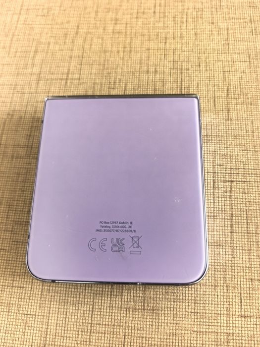 Samsung Galaxy Z Flip4