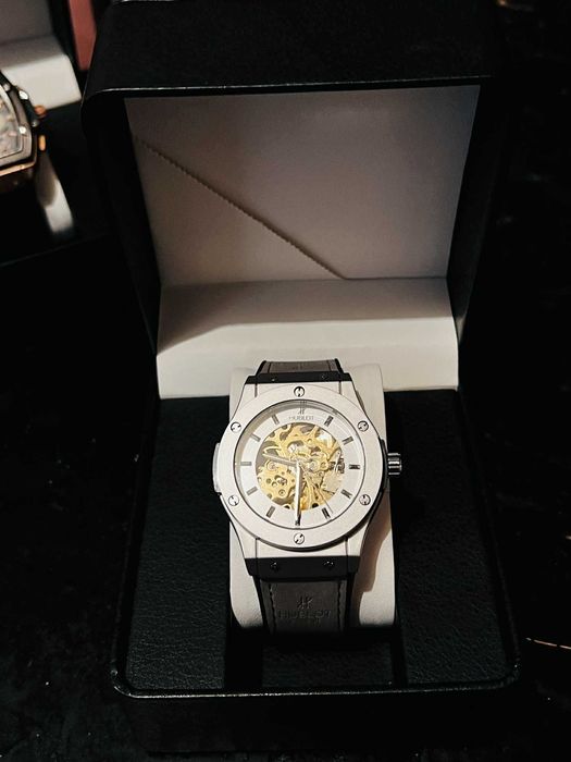 Нови Часовници в уникална цена