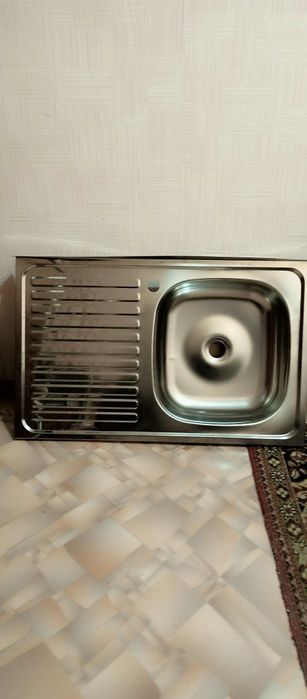 Продается новая мойка для кухни