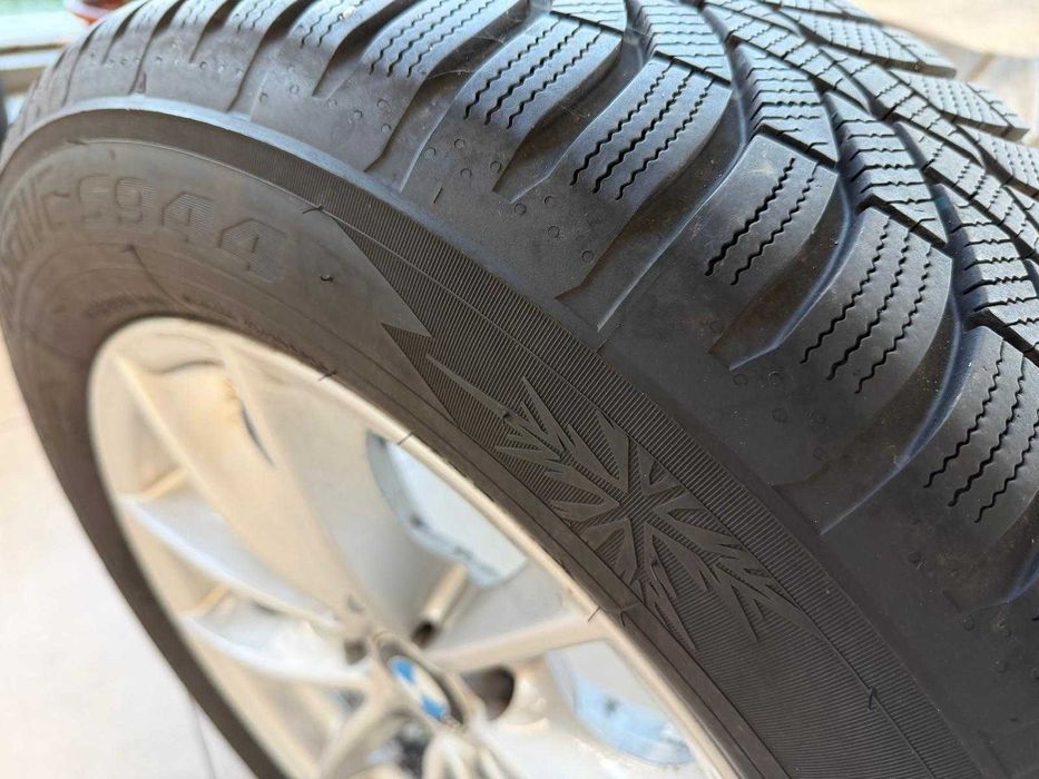 Set jante BMW originale + anvelope 2023 TOYO TIRES de iarna 225/60 R17