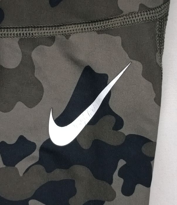 Nike PRO DRI-FIT Hyperwarm Tights оригинален клин L Найк спорт фитнес