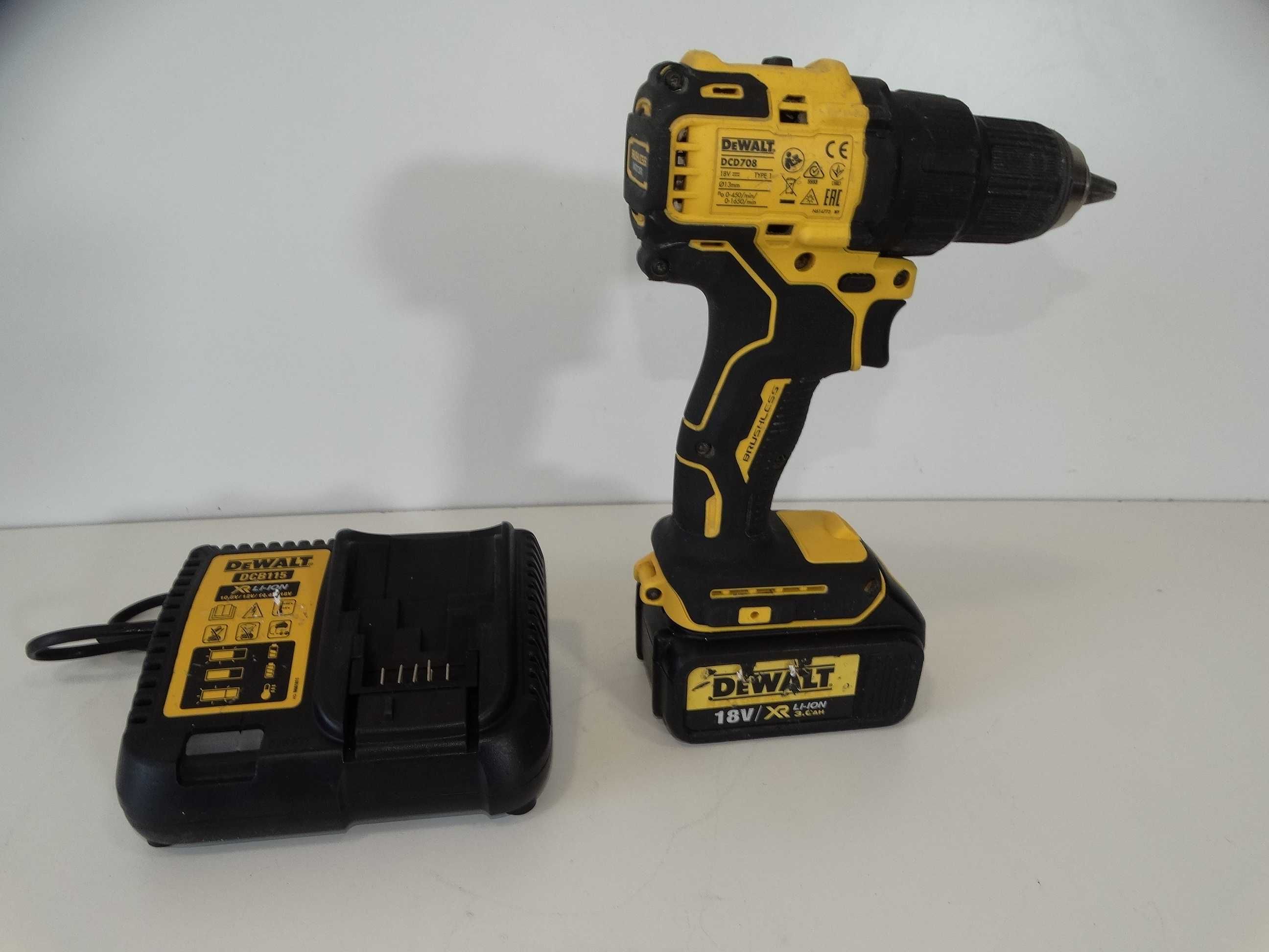 Dewalt DCD 708 + 3.0 Ah + DCB 115 - Винтоверт