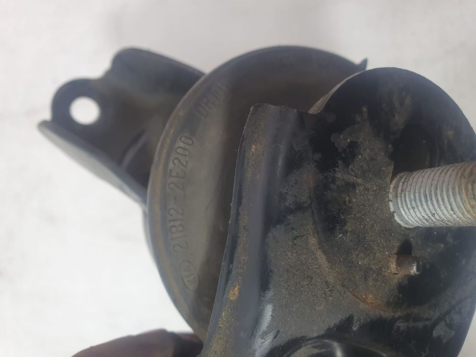 Suport tampon motor 21812-2e200 2.0 crdi Hyundai Tucson 1  [din 2004 pana  2010]