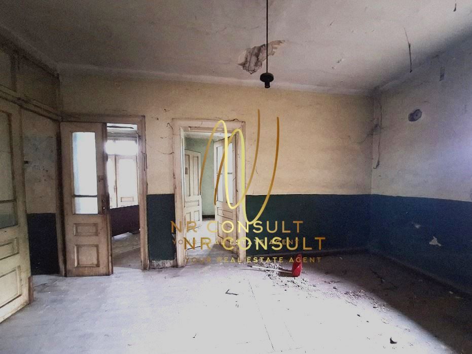 Продава се Етаж от къща в София, Център - 120 кв.м за 1500 €/кв.м - Снимка #2