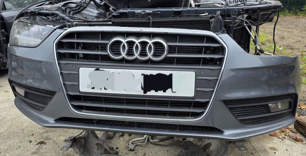 Bara Fata Audi A4 B8.5 LX7R 2014 cu senzori Completa