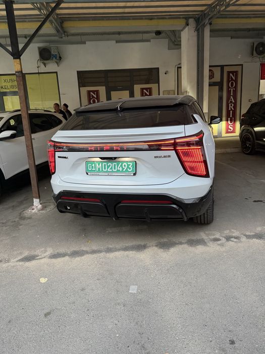 Hiphi moshina ideal holati zor haqiyqiy kamfort moshina