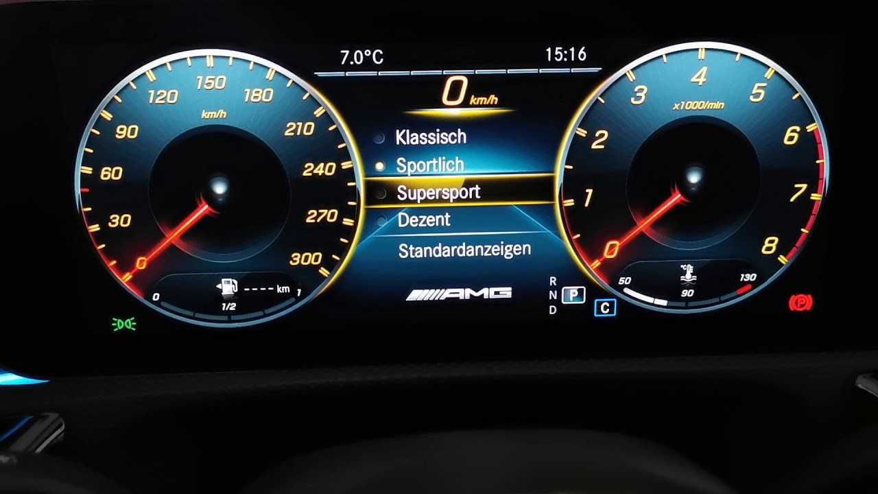 Mercedes-Benz Diagnoza Codari Faza lunga Semne Apple Carplay AMG Menu