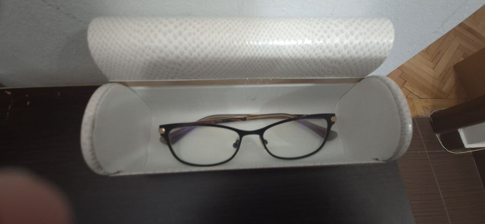Vand ochelari vedere pt dama Jimmy Choo