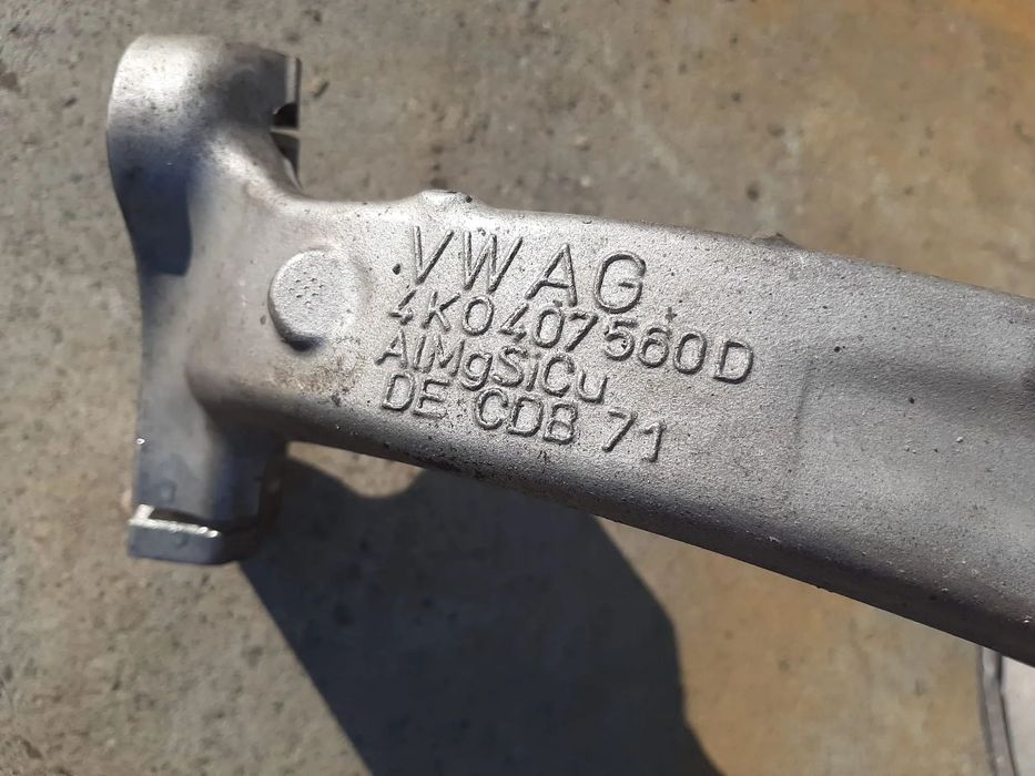 fuzeta dreapta fata audi a6 c8 4k avant  2.0 tdi  4k0407560d