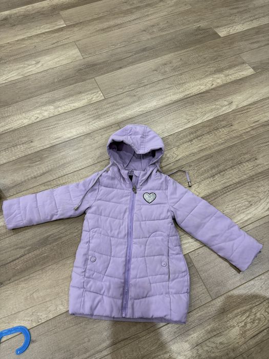 Продам детскую куртку