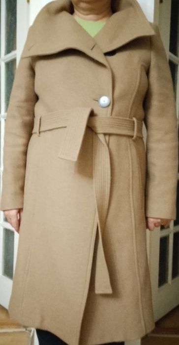 Женское демисезонное пальто, б/у, в хорошем состоянии